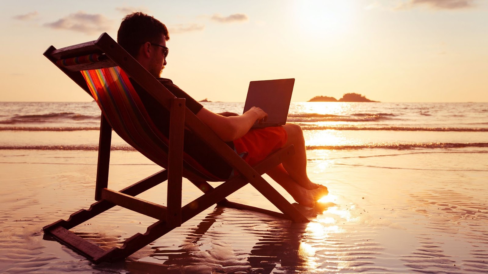 Heatwave-Tech-Tips Heatwave Tech Tips: Preventing Overheating and Extending Device Lifespan